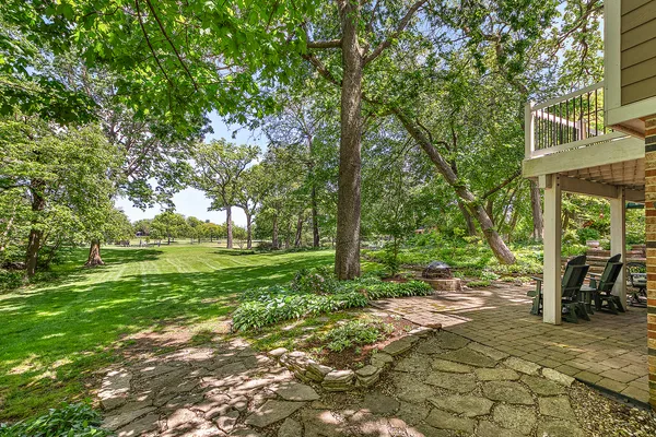 $695,000 | 581 Aberdeen Road, Frankfort, IL 60423