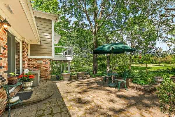 $695,000 | 581 Aberdeen Road, Frankfort, IL 60423