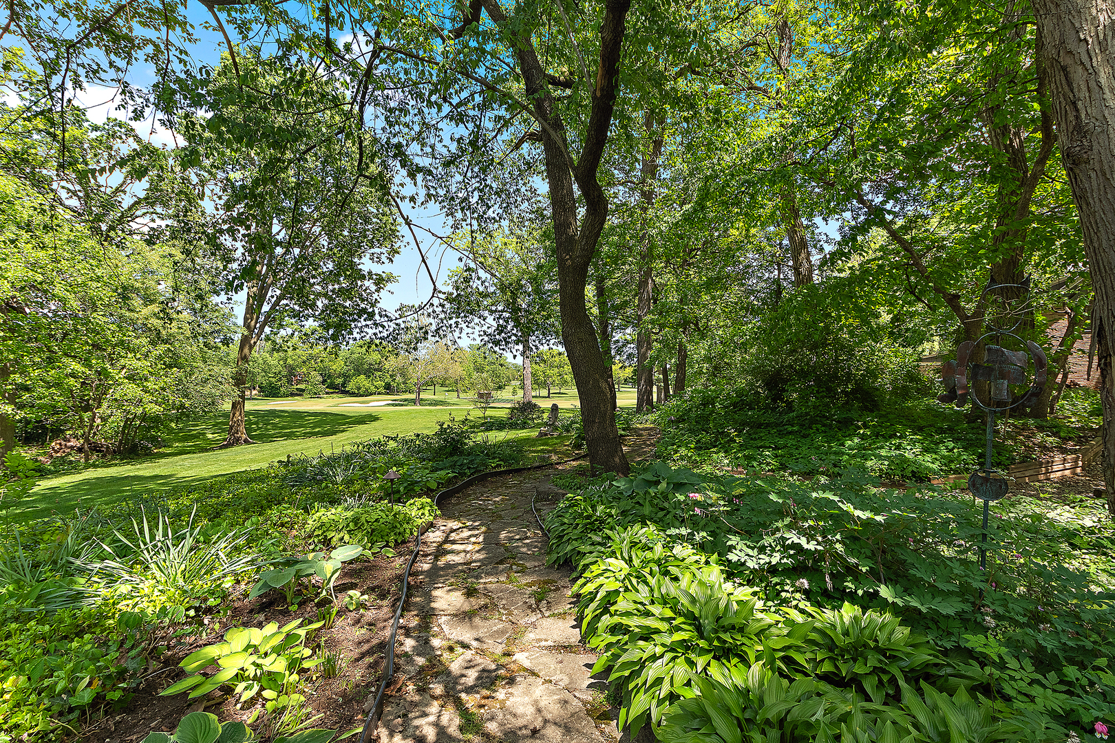 581 Aberdeen Road Frankfort, IL 60423 - Photo 50 of 65 a view of a lush green space