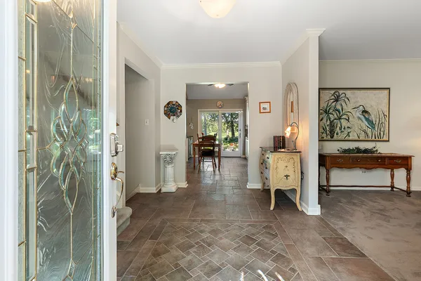 $695,000 | 581 Aberdeen Road, Frankfort, IL 60423