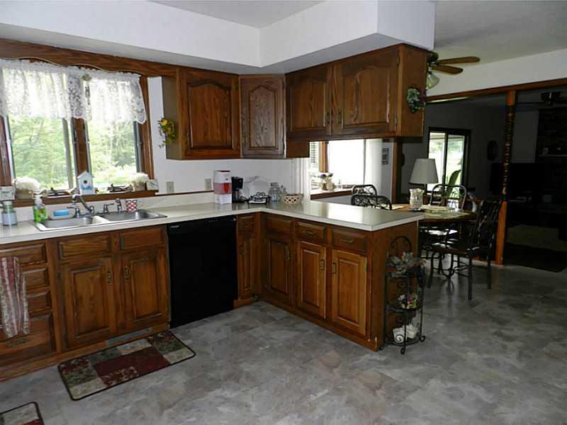 416 Aiken Road New Castle, PA 16101 - Photo 5 of 25 Kitchen.