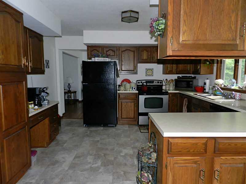416 Aiken Road New Castle, PA 16101 - Photo 6 of 25 Kitchen.