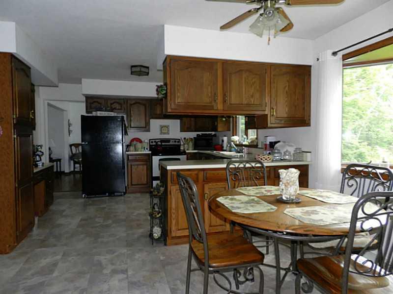 416 Aiken Road New Castle, PA 16101 - Photo 7 of 25 Kitchen.