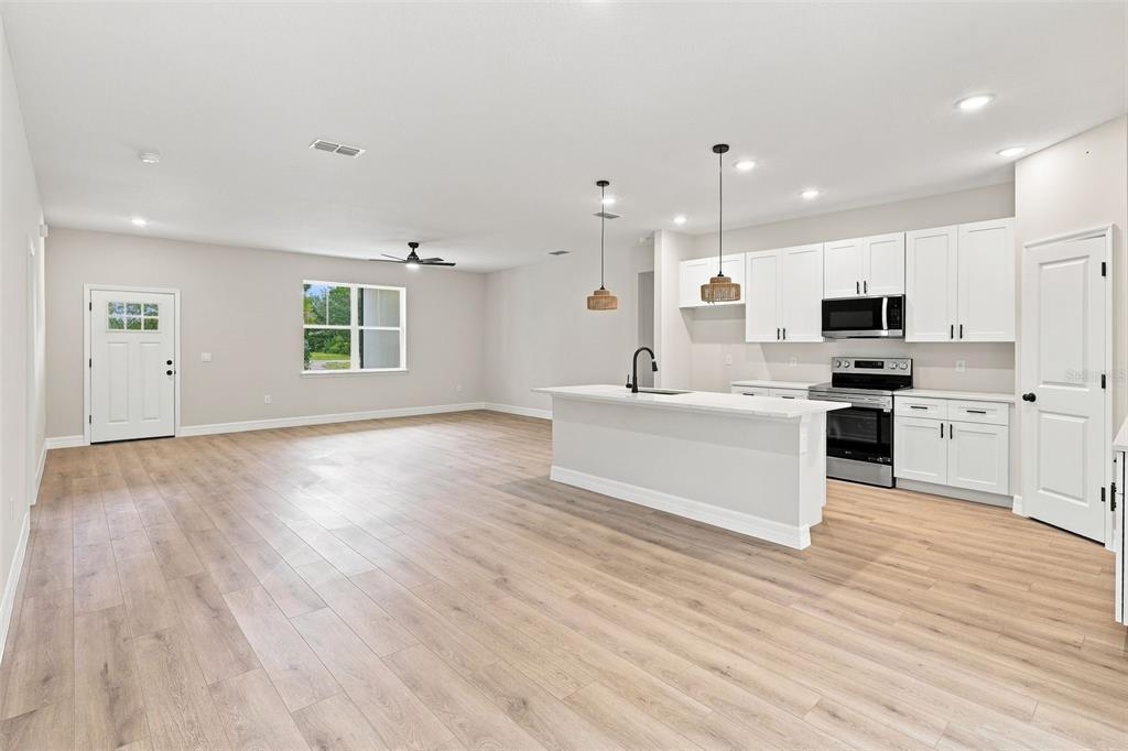 41325 Royal Trails Road Eustis, FL 32736 - Photo 5 of 35 Gallery Image 5