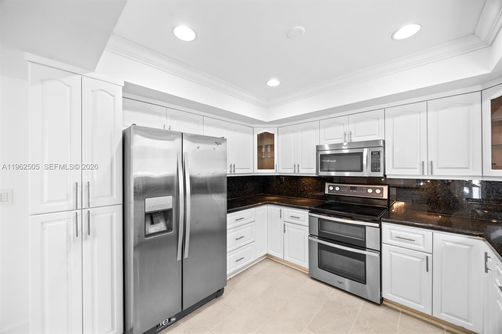 4400 Southwest 9th Lane Miami, FL 33134 - Photo 12 of 41