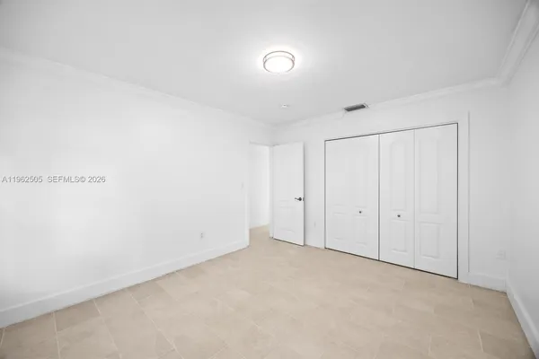 $5,400 | 4400 Southwest 9th Lane, Miami, FL 33134