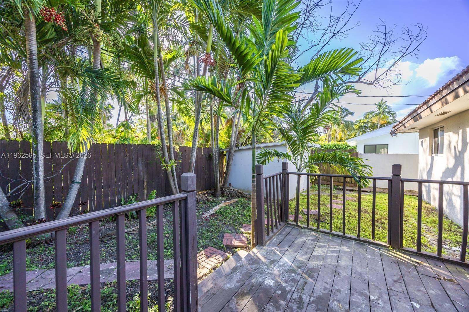 4400 Southwest 9th Lane Miami, FL 33134 - Photo 25 of 41