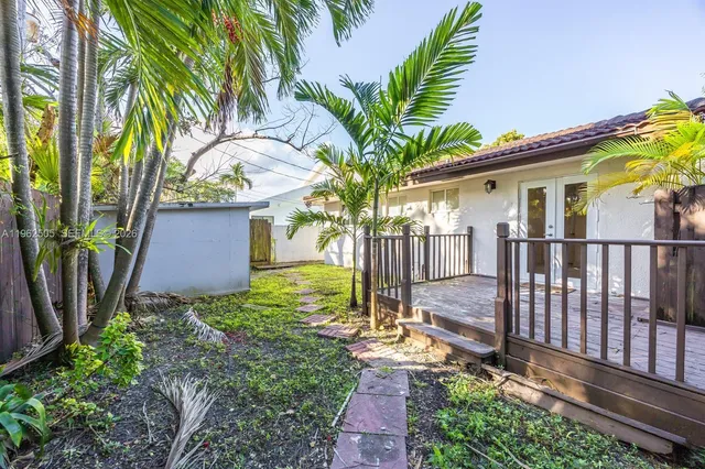 $5,400 | 4400 Southwest 9th Lane, Miami, FL 33134