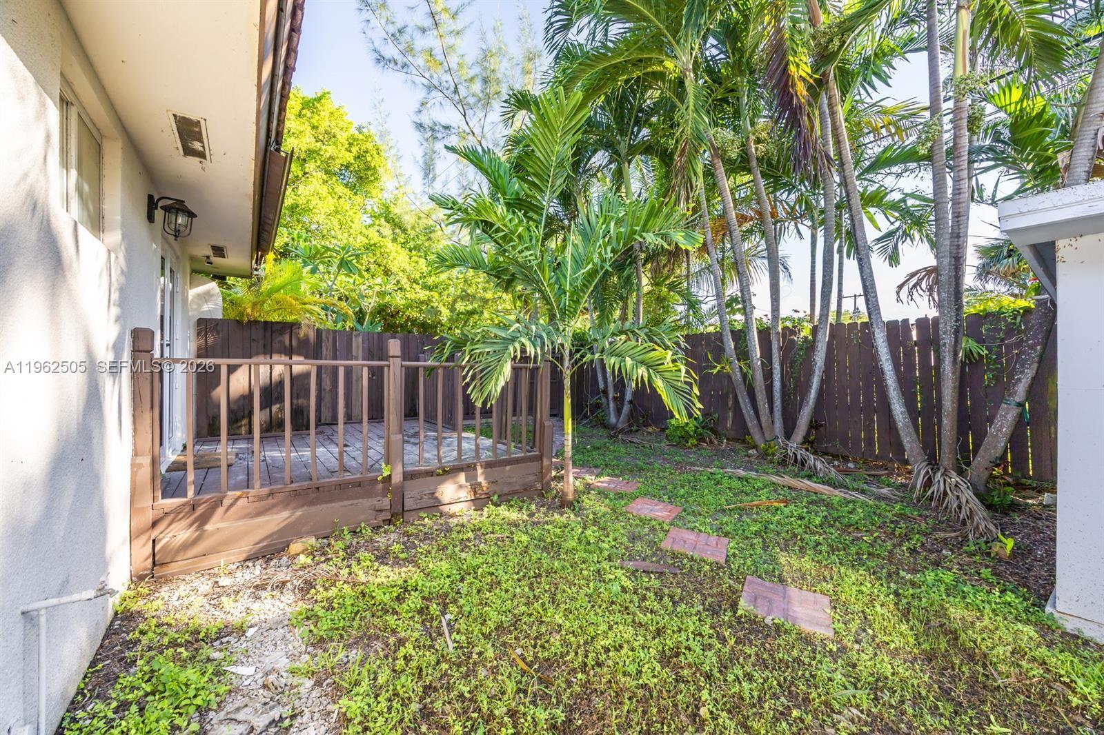 4400 Southwest 9th Lane Miami, FL 33134 - Photo 29 of 41