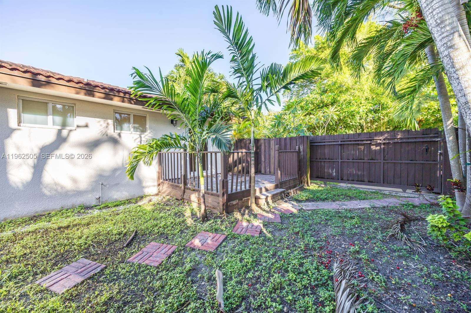 4400 Southwest 9th Lane Miami, FL 33134 - Photo 30 of 41