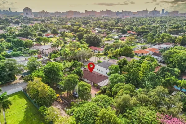 $5,400 | 4400 Southwest 9th Lane, Miami, FL 33134