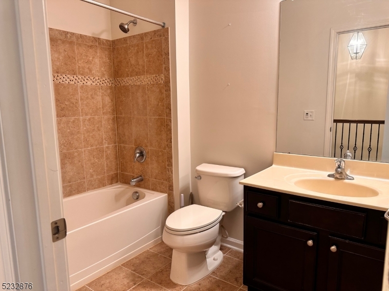 49 Station Square Union, NJ 07083 - Photo 11 of 18