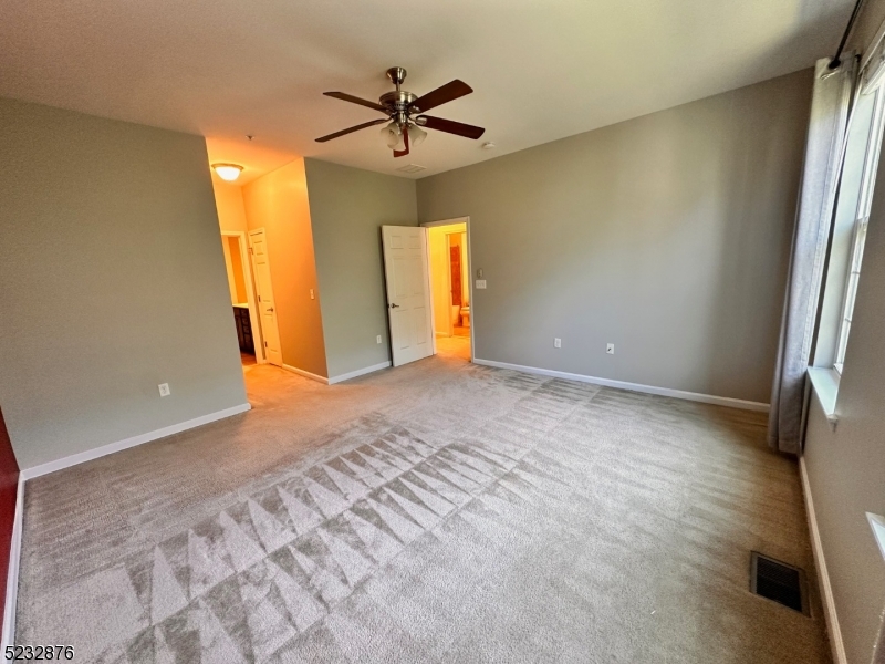 49 Station Square Union, NJ 07083 - Photo 13 of 18