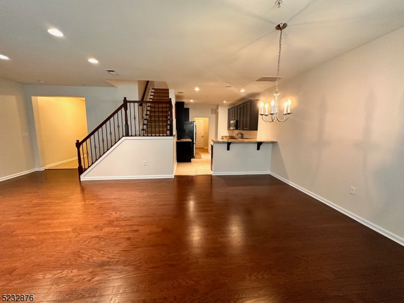 49 Station Square Union, NJ 07083 - Photo 6 of 18