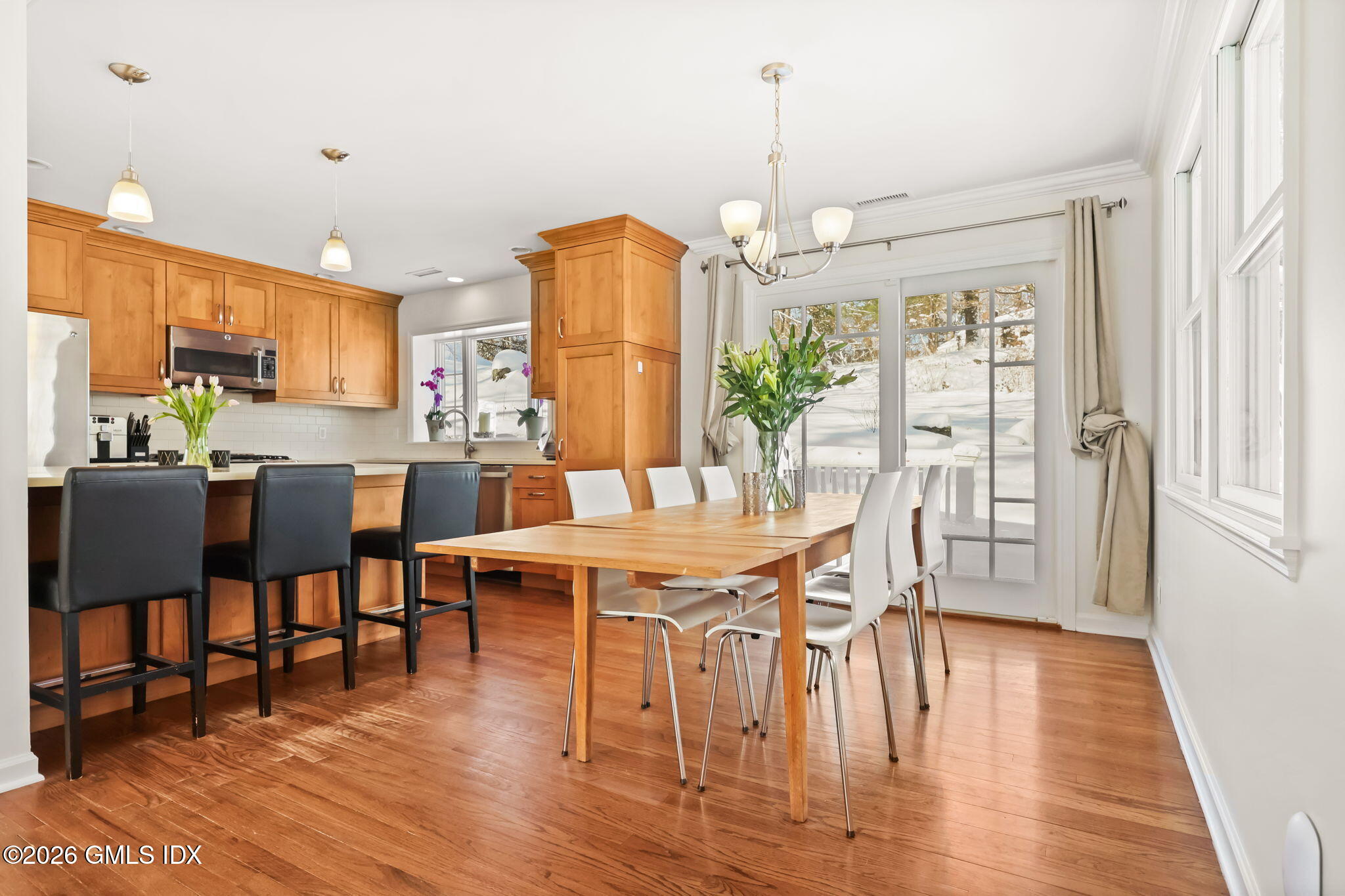 52 Valleywood Road Cos Cob, CT 06807 - Photo 7 of 28 5-web-or-mls-52-valleywood-rd