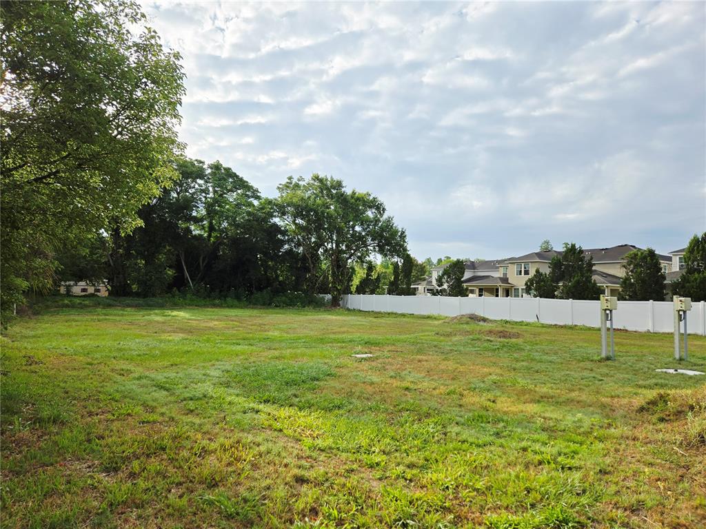 14701 Del Valle Road Tampa, FL 33625 - Photo 1 of 4 a view of a green field