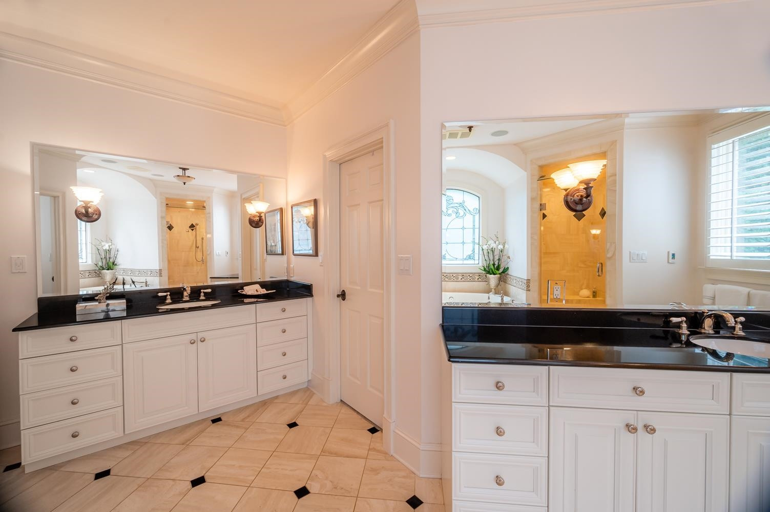 7128 Trenton Ridge Court, Unit 26 Raleigh, NC 27613 - Photo 27 of 30 Jack & Jill Bath
