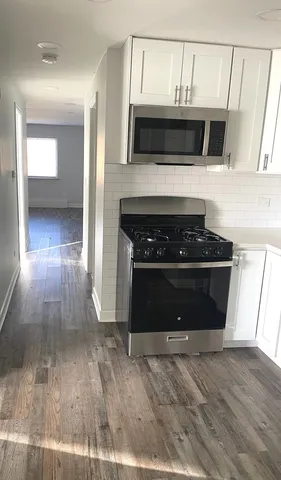 $1,900 | 287 8th Street, Unit 3A, Wheeling, IL 60090