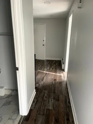 $1,900 | 287 8th Street, Unit 3A, Wheeling, IL 60090