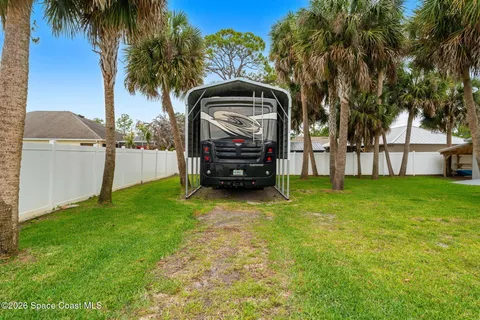 $469,900 | 498 Chamberlin Avenue Northwest, Palm Bay, FL 32907