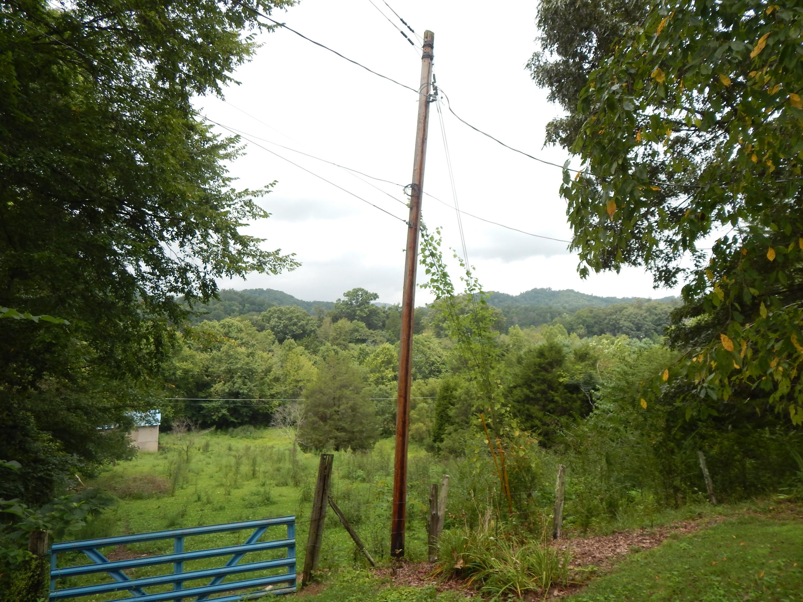 1512 Sulphur Springs Road Clinton, TN 37716 - Photo 12 of 12 2014-08-11 13