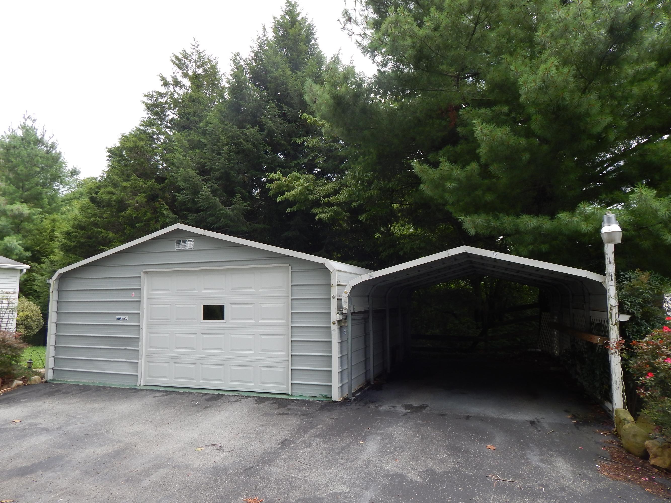 1512 Sulphur Springs Road Clinton, TN 37716 - Photo 3 of 12 2014-08-11 13