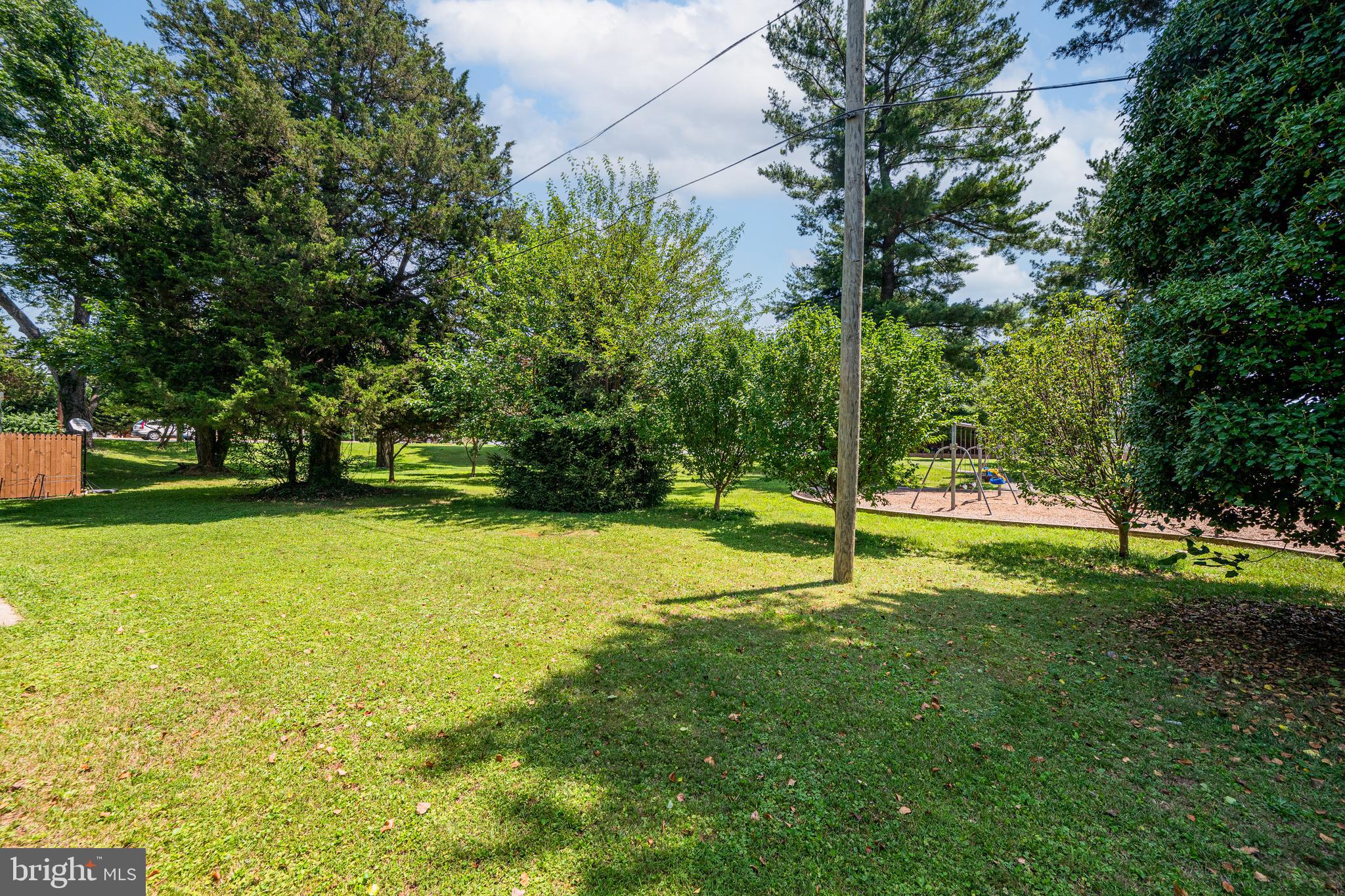 11105 Slye Court Silver Spring, MD 20902 - Photo 38 of 42 Yard