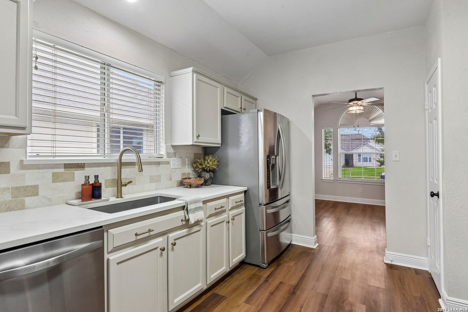 8311 Copperglen Converse, TX 78109 - Photo 21 of 48