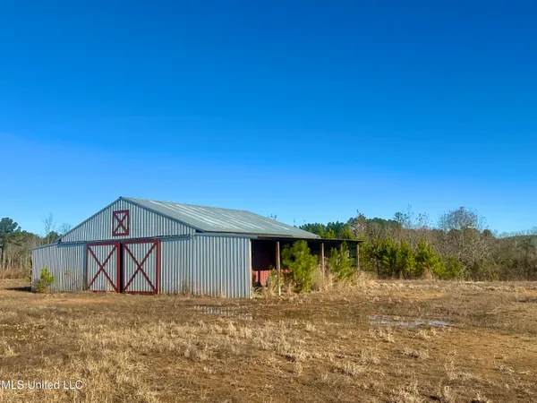 $499,000 | 3438 Attala Road 3027, Kosciusko, MS 39090