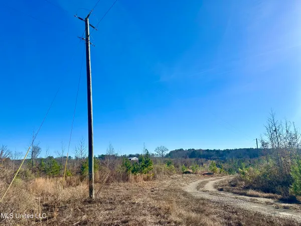 $499,000 | 3438 Attala Road 3027, Kosciusko, MS 39090