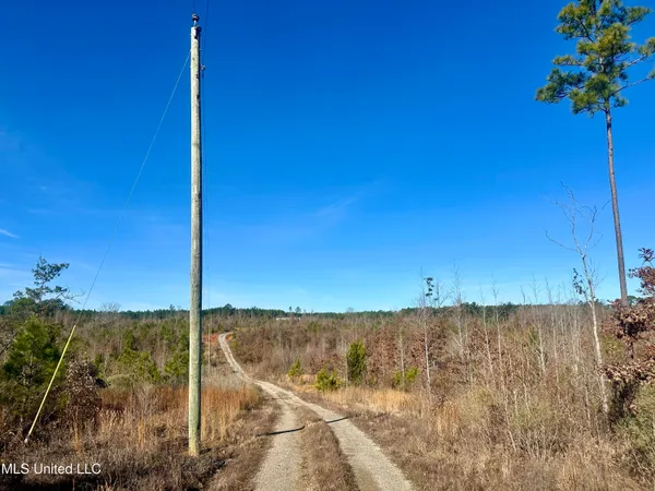 $499,000 | 3438 Attala Road 3027, Kosciusko, MS 39090