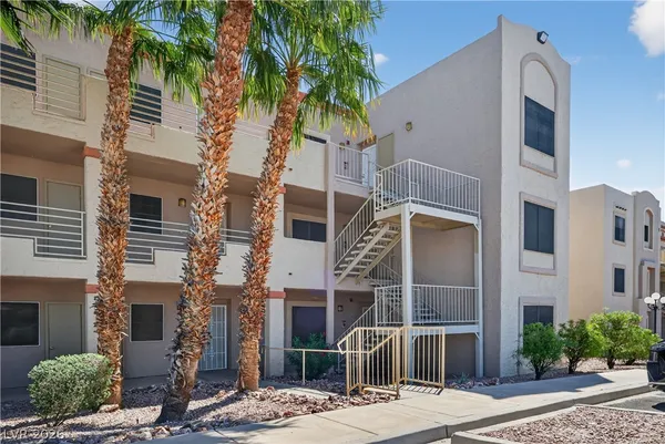 $135,000 | 2008 Mesquite Lane, Unit 304, Laughlin, NV 89029