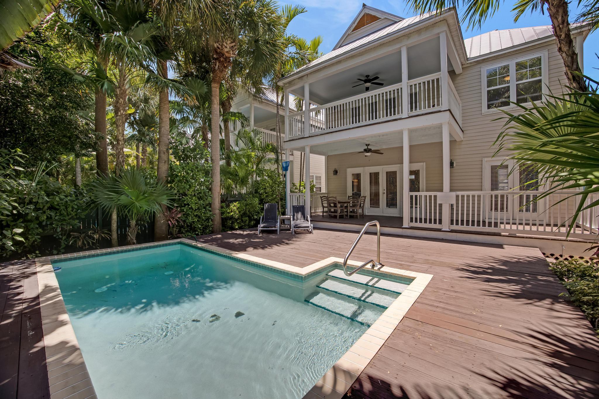 7204 Simran Lane Marathon, FL 33050 - Photo 42 of 47 front view of a house with a yard