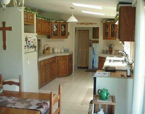 3106 Ives Road Tecumseh, MI 49286 - Photo 3 of 8 Photo 3