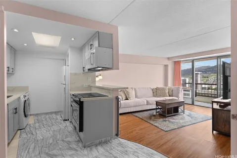 $638,880 | 2333 Kapiolani Boulevard, Unit 1607, Honolulu, HI 96826
