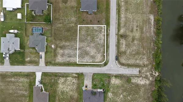 $65,000 | 2009 Northwest 2nd Avenue, Cape Coral, FL 33993