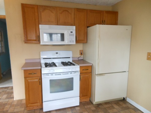 22 Brookside Road Rockland, MA 02370 - Photo 8 of 21