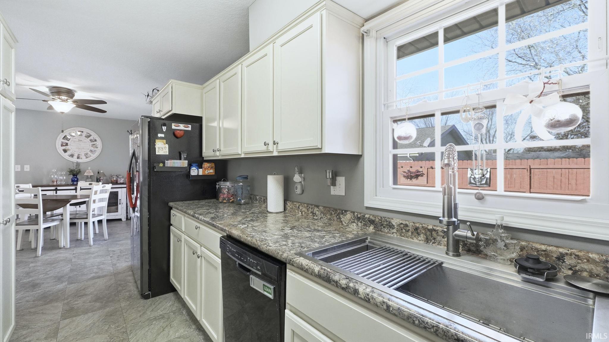 903 Yorktown Road Decatur, IN 46733 - Photo 8 of 24