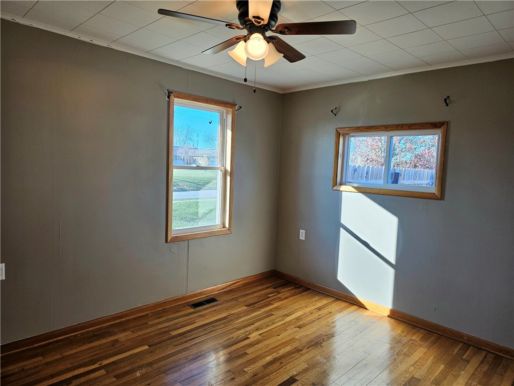 303 North Oakland Road Ashmore, IL 61912 - Photo 14 of 23
