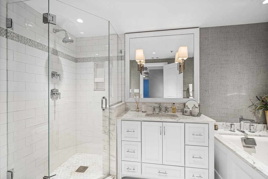 20 Rowes Wharf, Unit 607 Boston, MA 02110 - Photo 14 of 30