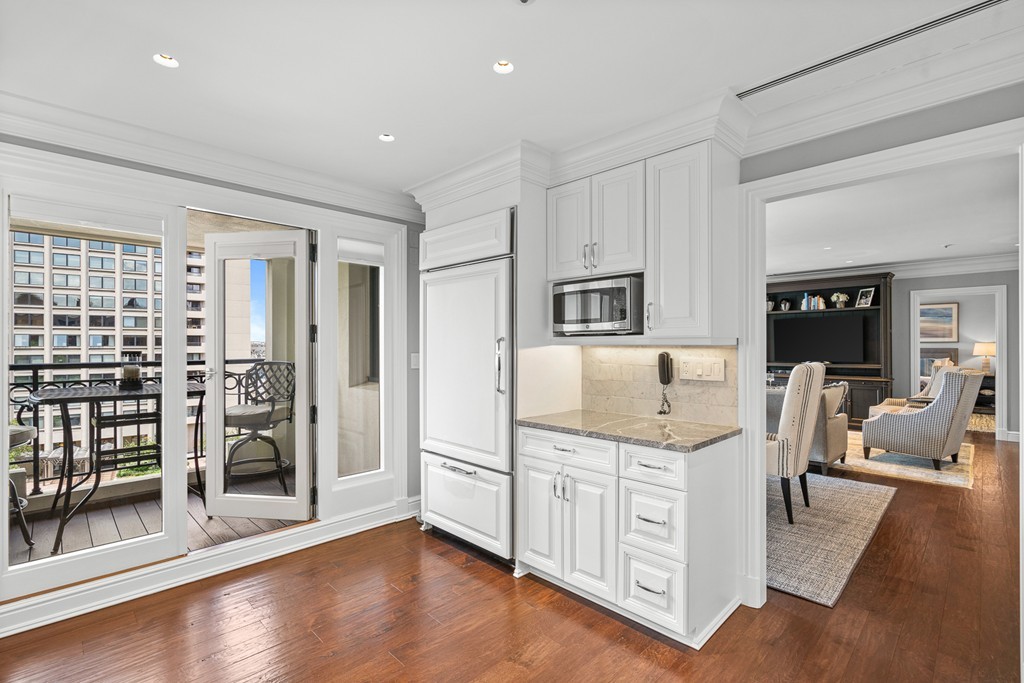 20 Rowes Wharf, Unit 607 Boston, MA 02110 - Photo 7 of 30