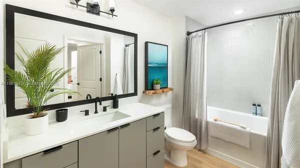 $2,490 | 4310 Chukka Ln Lake, Unit B1, Lake Worth, FL 33467