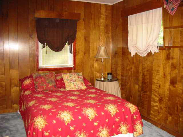 109 Roland Street Vincennes, IN 47591 - Photo 7 of 10 Gallery Image 7