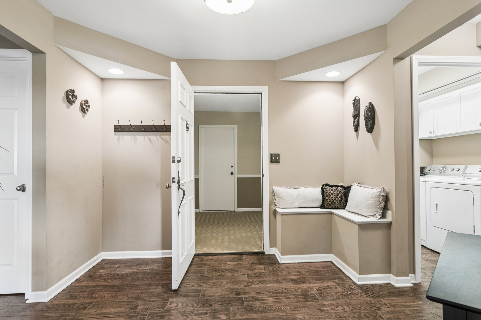 1671 Mission Hills Road, Unit 508 Northbrook, IL 60062 - Photo 6 of 33