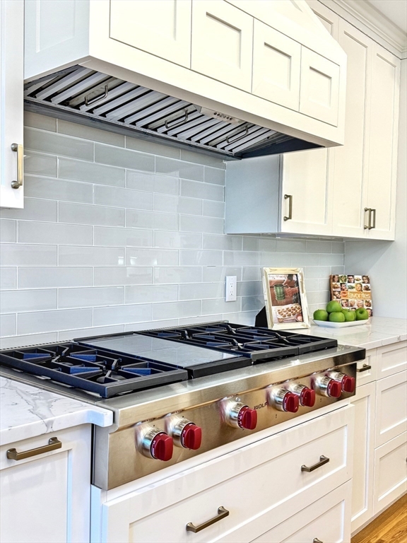 18 Sprague Road Wellesley, MA 02481 - Photo 12 of 35