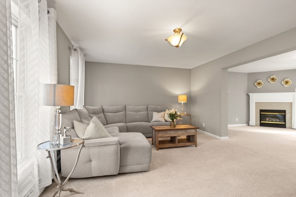 61 Holmes Road North Attleboro, MA 02760 - Photo 5 of 33