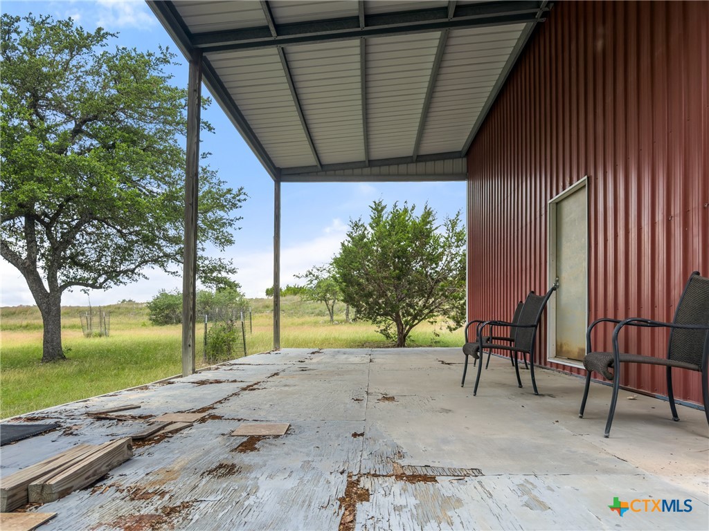 428 Summit Spring Lane Johnson City, TX 78636 - Photo 2 of 33