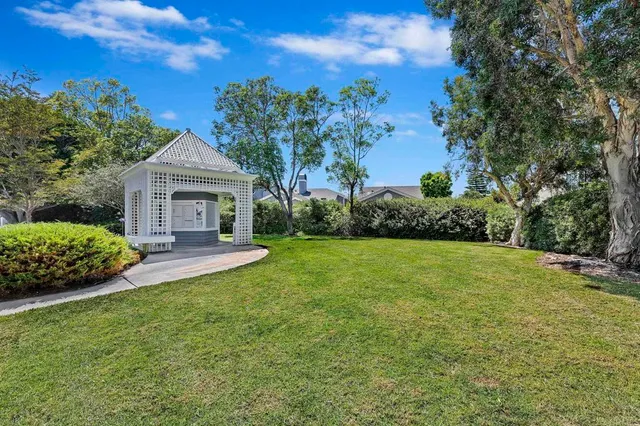 $1,425,000 | 7102 Linden Terrace, Carlsbad, CA 92011