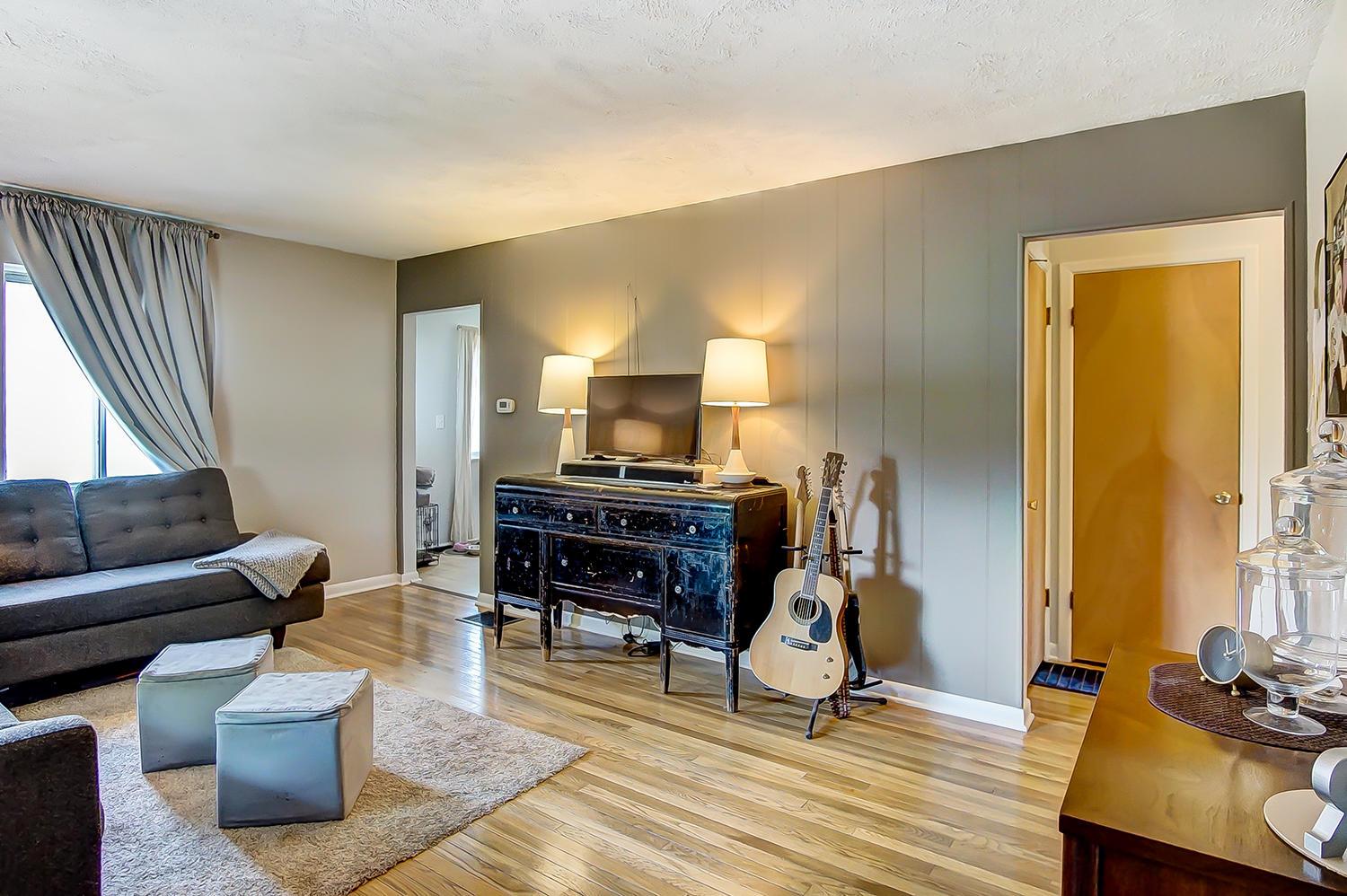 4259 Cody Road Columbus, OH 43224 - Photo 5 of 24 Gallery Image 5