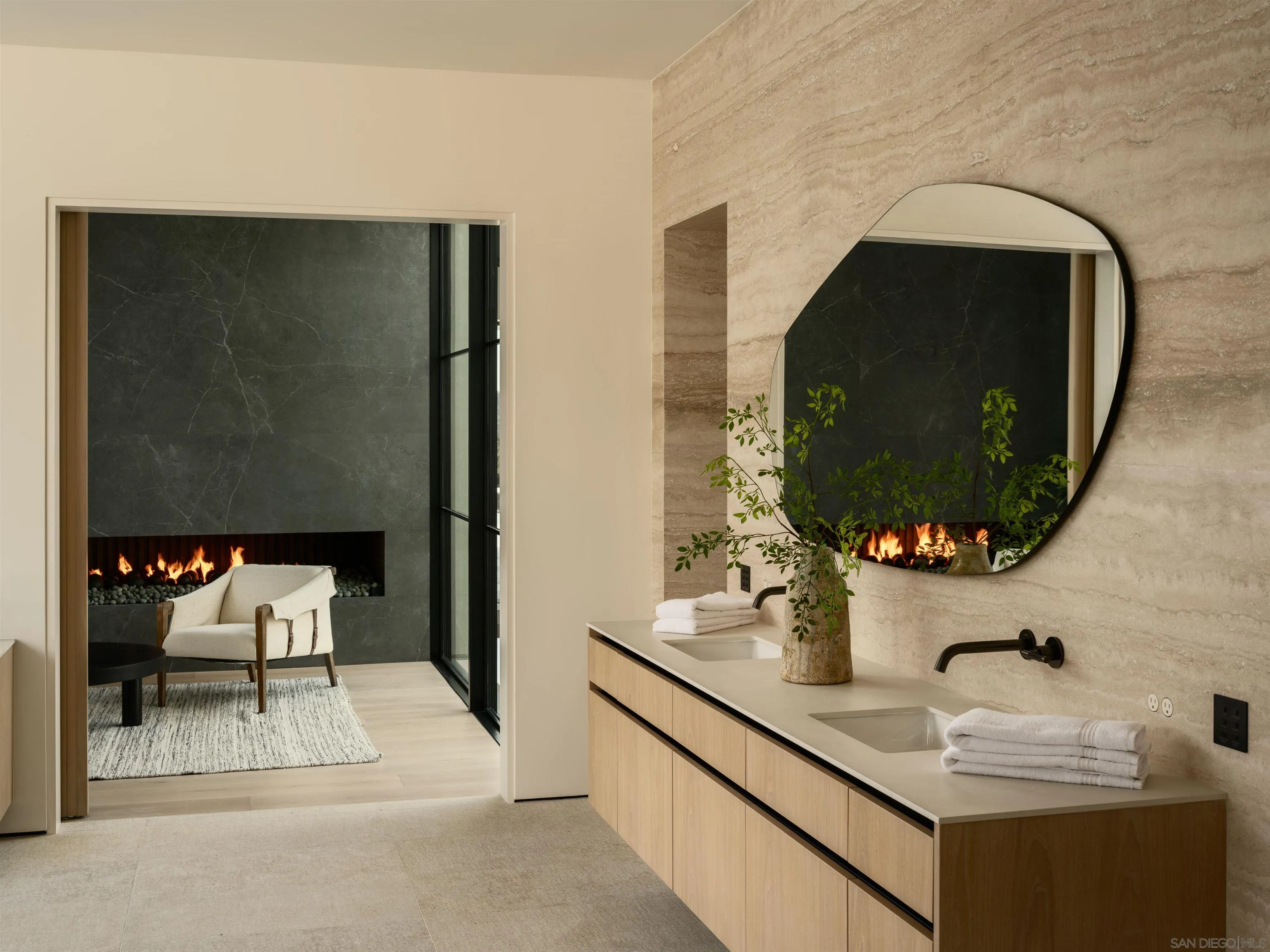 17650-52 Los Morros Rancho Santa Fe, CA 92067 - Photo 14 of 44 Primary Bath/Spa
